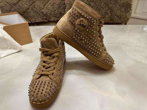 Christian louboutin high top zo goed als nieuw origineel, Vêtements | Hommes, Chaussures, Comme neuf, Brun, Enlèvement ou Envoi