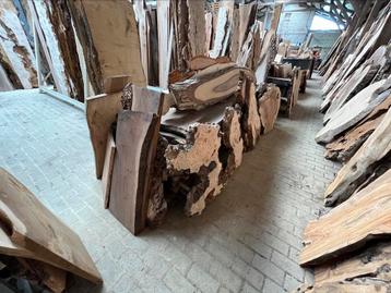 De Houtatelier de grootste shop in exclusief hout komt u ook