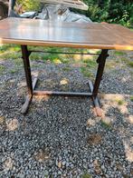 Verstelbare eettafel voor caravan, Ophalen