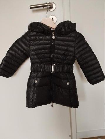 Veste fille noir , 3 ans  disponible aux enchères