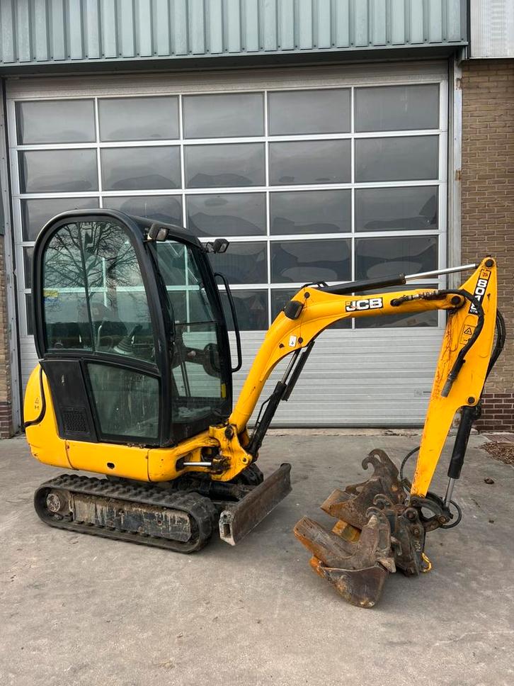 JCB 8018 CTS minigraver. Graafmachine, Articles professionnels, Machines & Construction | Grues & Excavatrices, Excavatrice, Enlèvement