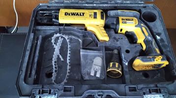 schroefmachine  Dewalt beschikbaar voor biedingen
