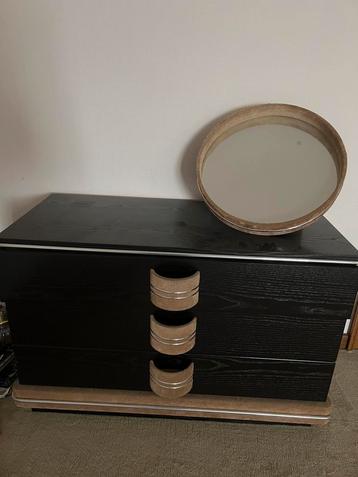 Vintage commode en spiegel beschikbaar voor biedingen