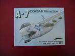 A-7 Corsaire II en action., Collections, Aviation, Livre ou Revue, Enlèvement ou Envoi, Neuf