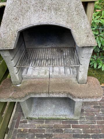 Stenen BBQ met op maat gemaakte roestvrijstalen rooster, Enlèvement, Utilisé, Overig