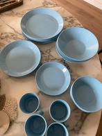 Teema ( prijs = volledige set)  Iittala in lichtblauw, Ophalen, Zo goed als nieuw, Effen, Porselein