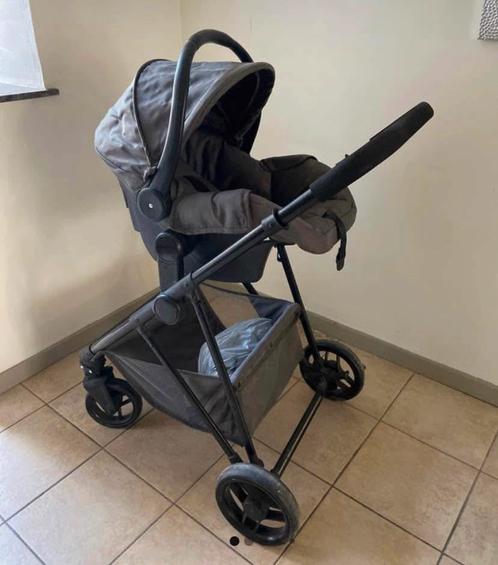 Grijze en zwarte kinderwagen met autostoeltje + regenhoes, Kinderen en Baby's, Buggy's, Zo goed als nieuw, Regenhoes, Ophalen of Verzenden