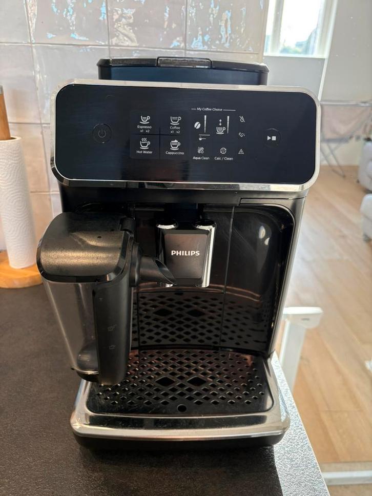 Philips latte go 2200 series, Electroménager, Cafetières, Utilisé, Café moulu, Café en grains, Machine à espresso, 10 tasses ou plus