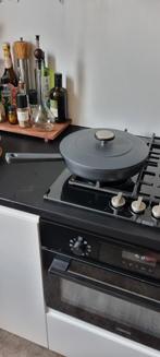 Emaillen gietijzeren pan Boretti 26cm diameter, Huis en Inrichting, Keuken | Potten en Pannen, Ophalen, Nieuw, Gietijzer