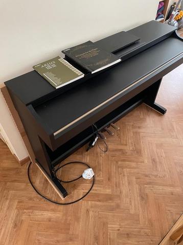 Yamaha digitale piano YDP-162, Muziek en Instrumenten, Ophalen, Zwart, Digitaal, Zo goed als nieuw