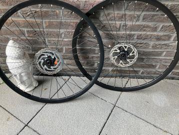 Wielset merida expert sl beschikbaar voor biedingen