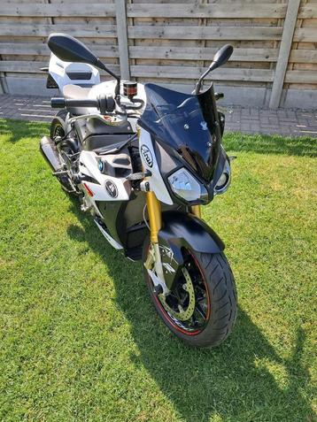 BMW S1000R met slechts 10.700km. beschikbaar voor biedingen