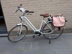 Btwin Elops 920E elektrische damesfiets wit, Fietsen en Brommers, Ophalen, Zo goed als nieuw, 50 km per accu of meer, Overige merken