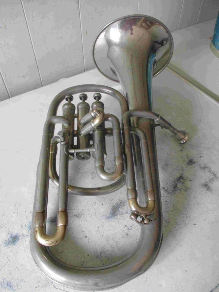 Alto hoorn Landuyt Brugge, Musique & Instruments, Instruments à vent | Cors, Utilisé, Saxhorn ou Cor en mi bémol, Enlèvement ou Envoi