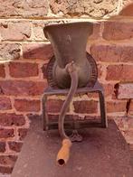 Très ancien moulin à café en fonte, Antiquités & Art, Antiquités | Ustensiles de cuisine, Enlèvement ou Envoi