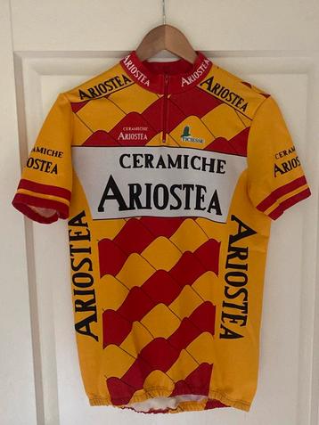 Koerstui / wielertrui vintage beschikbaar voor biedingen