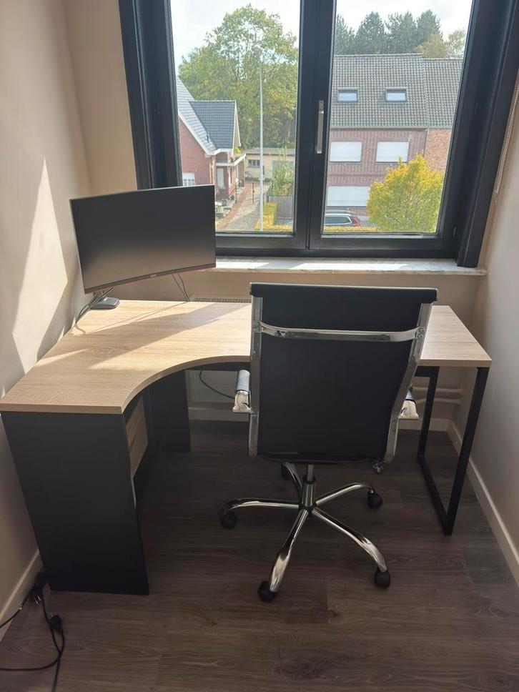 Hoekbureau + bureaustoel, Huis en Inrichting, Bureaus, Bureau, Ophalen