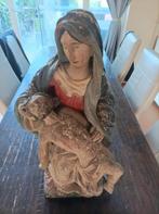 Statue en bois Pieta, Antiquités & Art, Antiquités | Objets religieux, Enlèvement