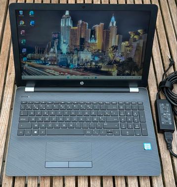 Mooie 15.6”Hp/i5-7200U/16gb ddr4 ram/500gb ssd/Win 11/Office beschikbaar voor biedingen