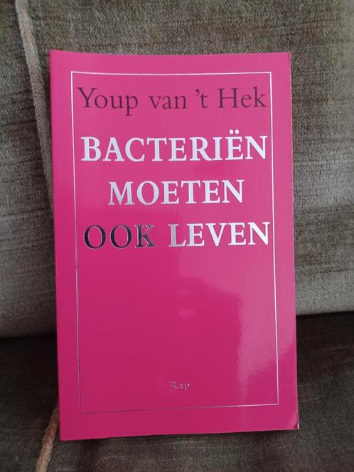 Bacteriën moeten ook leven   (Youp van ´t Hek), Boeken, Humor, Zo goed als nieuw, Verhalen, Ophalen of Verzenden