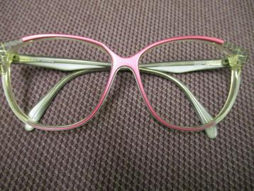 VINTAGE BRILMONTUUR "ZEISS" ANNO +/-1980 MET ROZE TINTEN beschikbaar voor biedingen