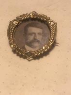 Broche porte photo avec photo d'ancêtre, Enlèvement ou Envoi, Bronze, Broche, Doré