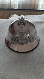 Antieke brandweerhelm, Ophalen