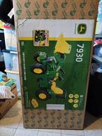  Toys rollyFarmtrac John Deere 7930 (avec chargement frontal, Nieuw, Ophalen