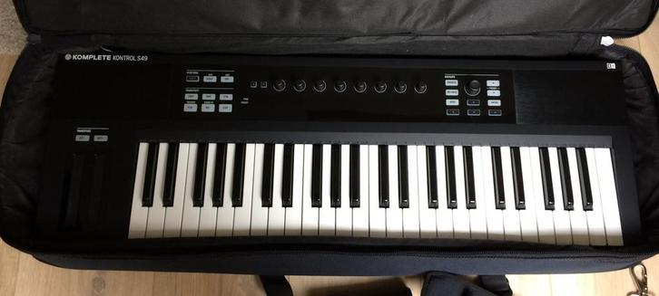 Native Instrumentens S49 MK1 keyboard komplete kontrol, Muziek en Instrumenten, Keyboards, Gebruikt, 49 toetsen, Overige merken