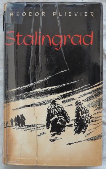 Boek Stalingrad, T. Plievier, F.G. Kroonder, 10e Druk, 1950s beschikbaar voor biedingen