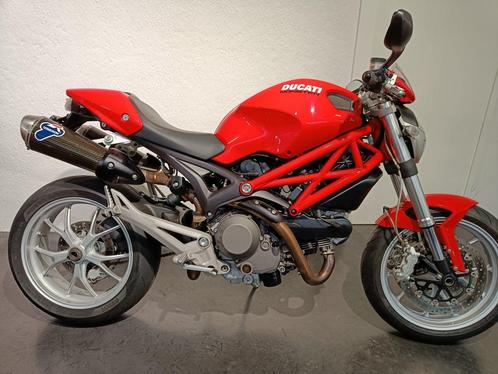 DUCATI MONSTER 1100, Motos, Motos | Ducati, Entreprise, Naked bike, plus de 35 kW, 2 cylindres, Enlèvement ou Envoi