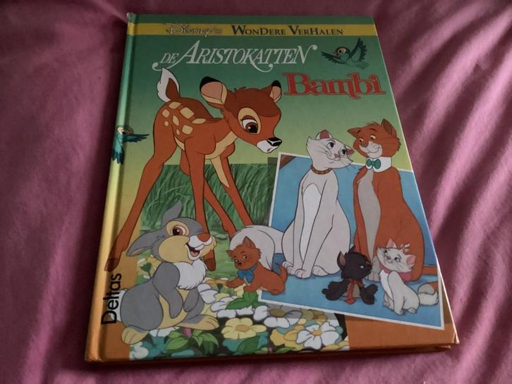 Disney's Wondere Verhalen De Aristokatten en Bambi, Boeken, Kinderboeken | Jeugd | onder 10 jaar, Ophalen of Verzenden