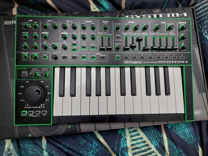 Roland System - 1 Analogue Modelling Synthesizer, Muziek en Instrumenten, Synthesizers, Gebruikt, Overige aantallen, Roland, Ophalen of Verzenden