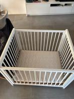 Wit babypark met ronde stijlen, Kinderen en Baby's, Ophalen, Gebruikt, Vierkant