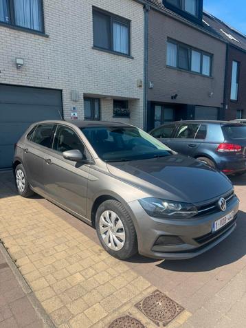 Magnifique polo en parfait état, Autos, Argent ou Gris, Achat, Euro 6, Carnet d'entretien