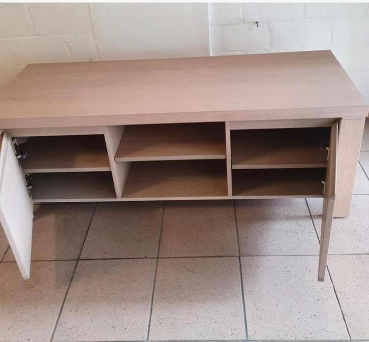 Mooie lichte eiken stevige duurzame tv kast, Huis en Inrichting, Kasten |Televisiemeubels, Zo goed als nieuw, Ophalen