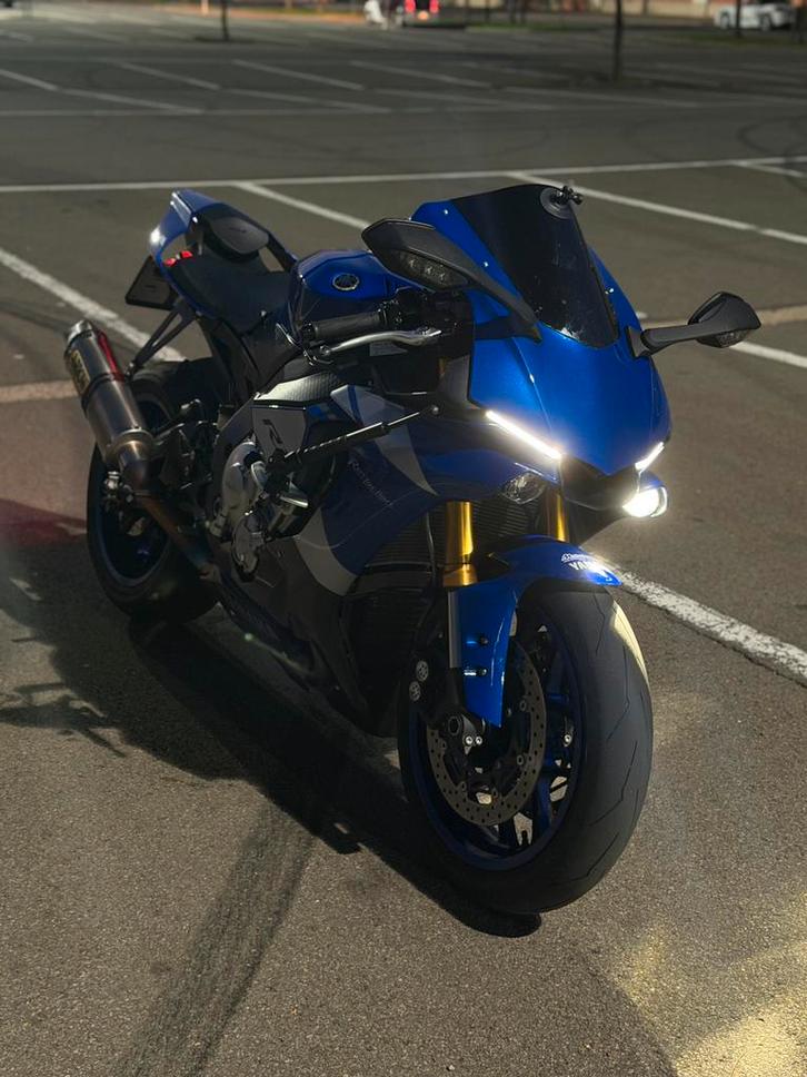 Yamaha R1 / 2015 / 30.000km / 74kW!!, Motoren, Motoren | Yamaha, Bedrijf, Super Sport, meer dan 35 kW, 4 cilinders, Motorrijbewijs A