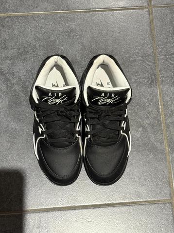 Nike Air Fight 89 Black & White beschikbaar voor biedingen