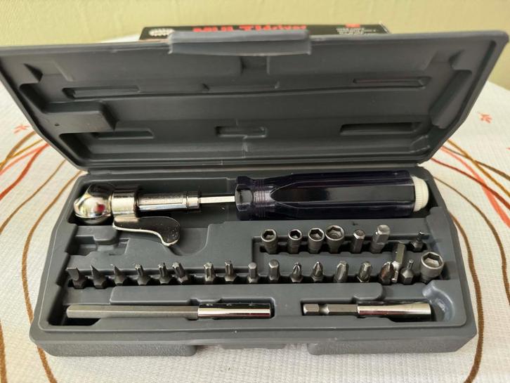 Multidriver 30-delige set + de originele doos - nieuwstaat, Doe-het-zelf en Bouw, Gereedschap | Handgereedschap, Nieuw, Ophalen of Verzenden