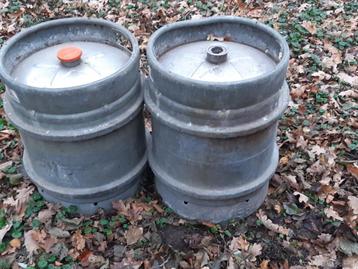 2 Oude Biervaten beschikbaar voor biedingen