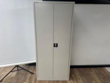 Draaideurkast licht grijs 180 x 80 x 38,5 beschikbaar voor biedingen