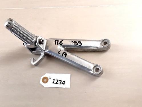 R6 1999 - 2002 Yamaha Voetsteunen en schetsplaten D1-35552, Motoren, Onderdelen | Yamaha