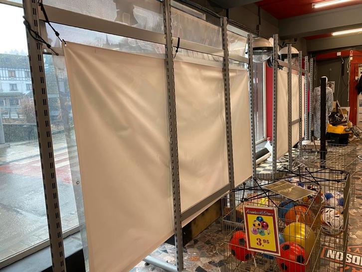 Étagères de magasin en métal, Articles professionnels, Aménagement de Bureau & Magasin | Entrepôt, Rayonnage & Stockage, Enlèvement