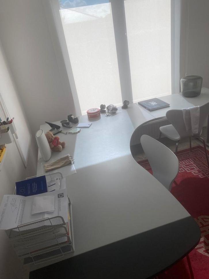 Bureau Kinnarps, Huis en Inrichting, Bureaus, Gebruikt, Bureau, In hoogte verstelbaar, Ophalen