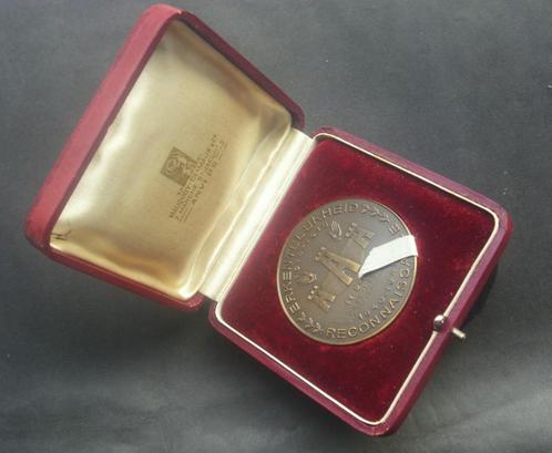 Médaille des anciens combattants L III d'Anvers à W. Weemaes, Verzamelen, Militaria | Tweede Wereldoorlog, Landmacht, Lintje, Medaille of Wings
