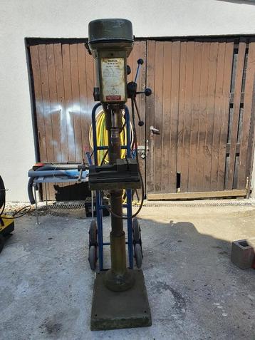 Perceuse robuste PROF MARLES TB-KB-16-23 380v avec banc, Enlèvement ou Envoi, Utilisé, Foreuse sur colonne, 600 watts ou plus