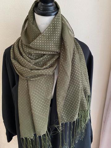 Vintage donkergroene sjaal met zilveren stippen — beschikbaar voor biedingen