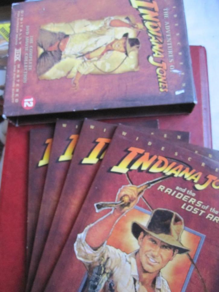 The Adventures of Indiana Jones [volle box] (4 disc), Cd's en Dvd's, Dvd's | Avontuur, Zo goed als nieuw, Boxset, Vanaf 12 jaar