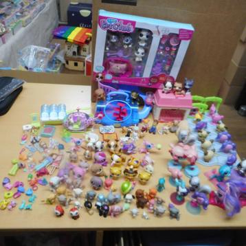 hasbro figuurtje en mattel +andere beschikbaar voor biedingen
