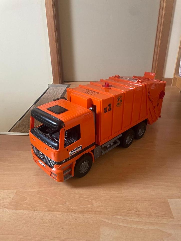 Bruder vuilniswagen, Kinderen en Baby's, Speelgoed |Speelgoedvoertuigen, Gebruikt, Ophalen